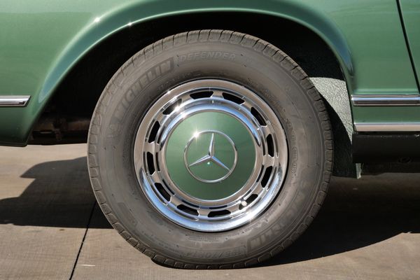 1970 Mercedes-Benz 280 SL