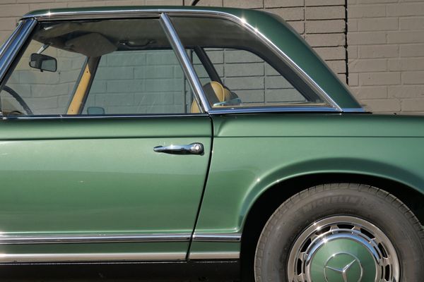 1970 Mercedes-Benz 280 SL