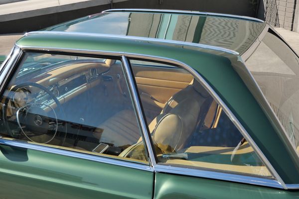 1970 Mercedes-Benz 280 SL