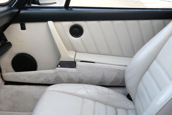 1987 Porsche 911 Carrera Coupe