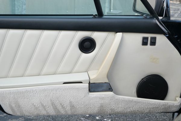 1987 Porsche 911 Carrera Coupe