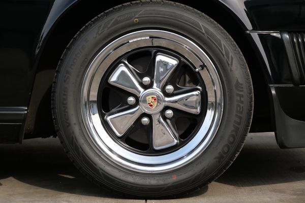 1987 Porsche 911 Carrera Coupe