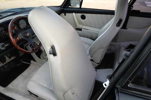 1987 Porsche 911 Carrera Coupe