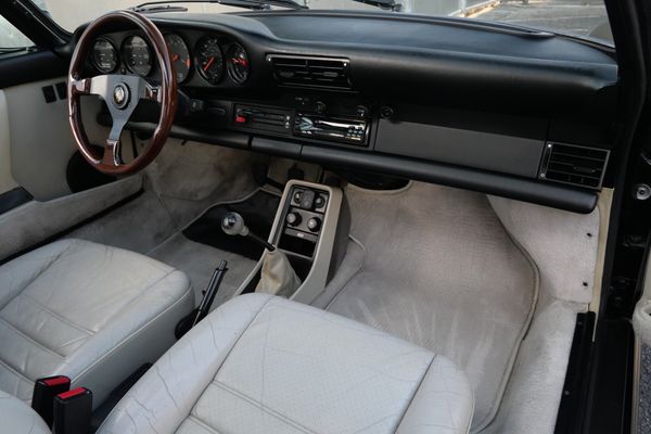 1987 Porsche 911 Carrera Coupe