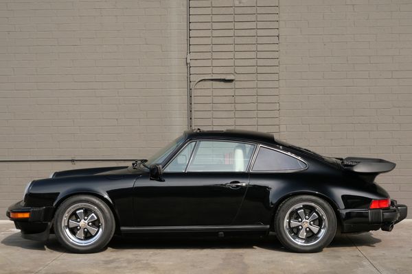 1987 Porsche 911 Carrera Coupe