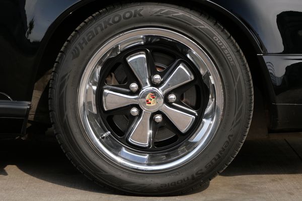 1987 Porsche 911 Carrera Coupe