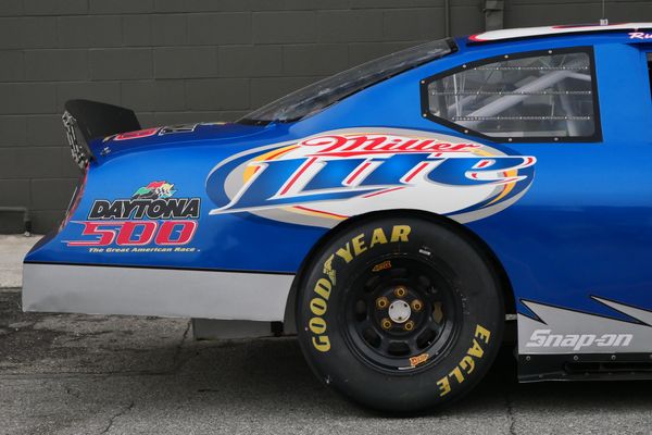 2005 Dodge Charger NASCAR