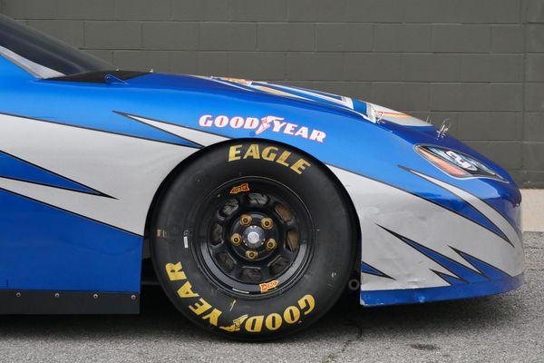 2005 Dodge Charger NASCAR
