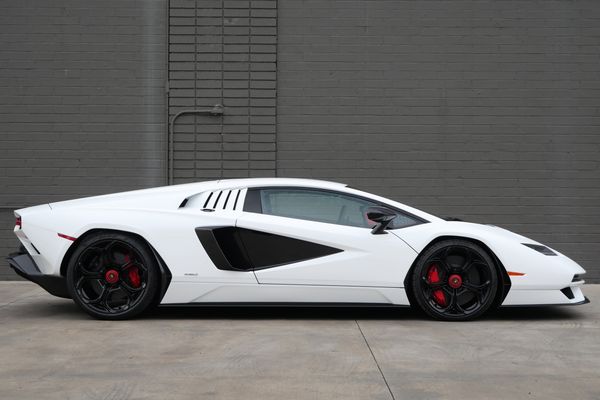 white 2022 Lamborghini Countach LPI 800-4 sold previously by Sandbox Motors