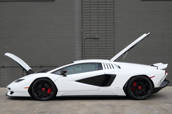white 2022 Lamborghini Countach LPI 800-4 sold previously by Sandbox Motors