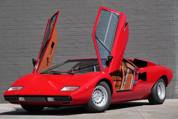 red 1977 Lamborghini LP400 Countach 'Periscopio' previously sold by Sandbox Motors