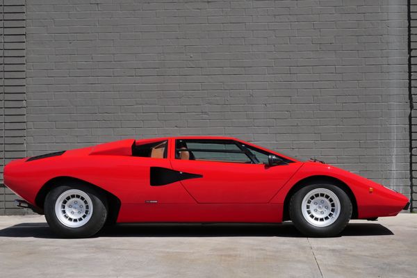 red 1977 Lamborghini LP400 Countach 'Periscopio' previously sold by Sandbox Motors