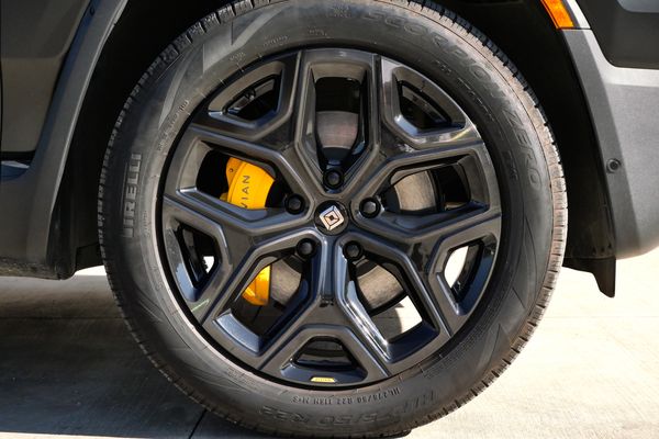 2023 Rivian R1S Adventure Edition previously sold by Sandbox Motors