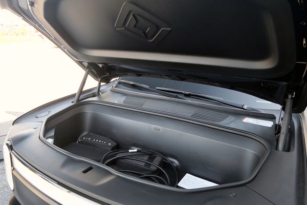 2023 Rivian R1S Adventure Edition previously sold by Sandbox Motors