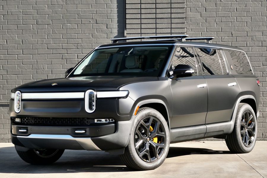 2023 Rivian R1S Adventure Edition previously sold by Sandbox Motors