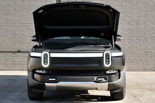 2023 Rivian R1S Adventure Edition previously sold by Sandbox Motors