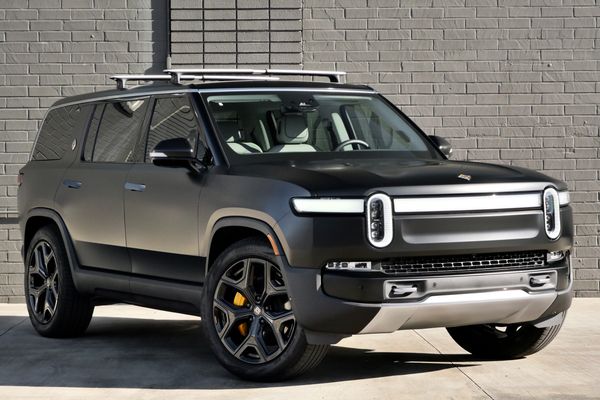 2023 Rivian R1S Adventure Edition previously sold by Sandbox Motors