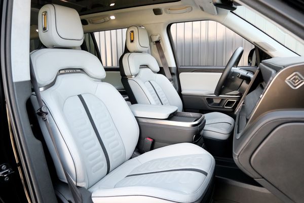 2023 Rivian R1S Adventure Edition previously sold by Sandbox Motors