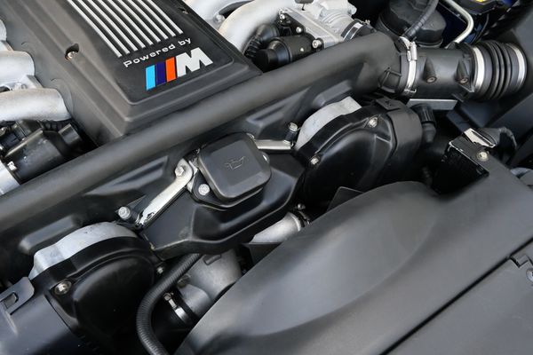 1993 BMW 850 CSI