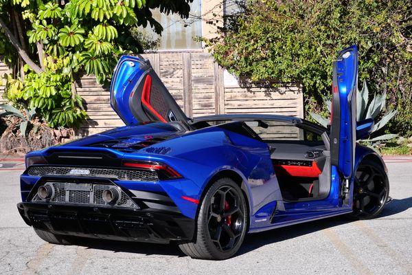 2020 Lamborghini Huracan EVO Spyder Sold by Sandbox Motors