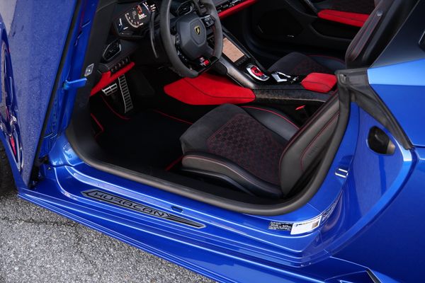 2020 Lamborghini Huracan EVO Spyder Sold by Sandbox Motors