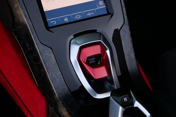 2020 Lamborghini Huracan EVO Spyder Sold by Sandbox Motors