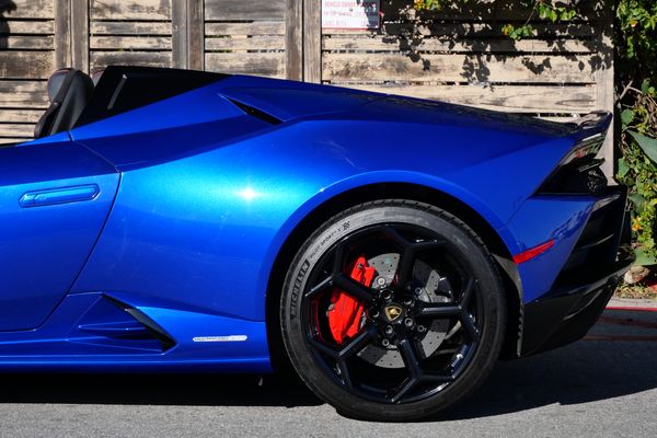 2020 Lamborghini Huracan EVO Spyder Sold by Sandbox Motors