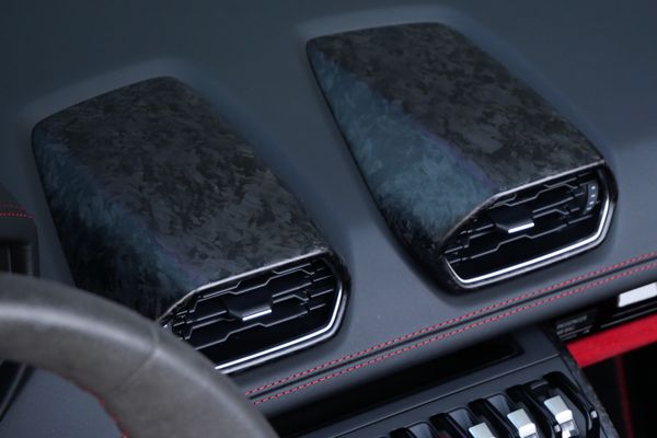 2020 Lamborghini Huracan EVO Spyder Sold by Sandbox Motors