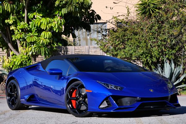 2020 Lamborghini Huracan EVO Spyder Sold by Sandbox Motors