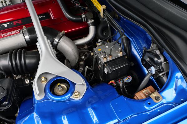 2001 Nissan Skyline GT-R R34 V-Spec II For Sale by Sandbox Motors