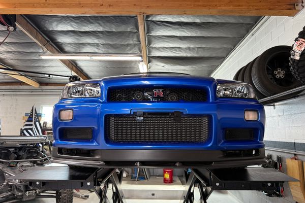 2001 Nissan Skyline GT-R R34 V-Spec II For Sale by Sandbox Motors