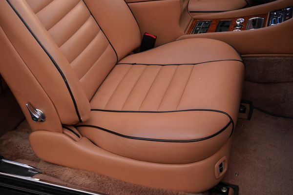 1995 Rolls-Royce Corniche IV
