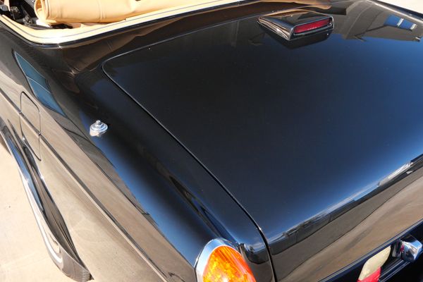 1995 Rolls-Royce Corniche IV