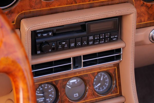 1995 Rolls-Royce Corniche IV